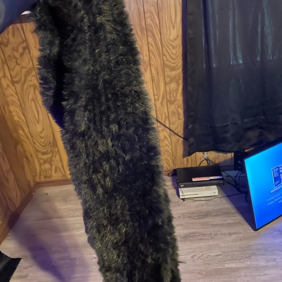 Brand new surell scarf - Picture 2 of 3